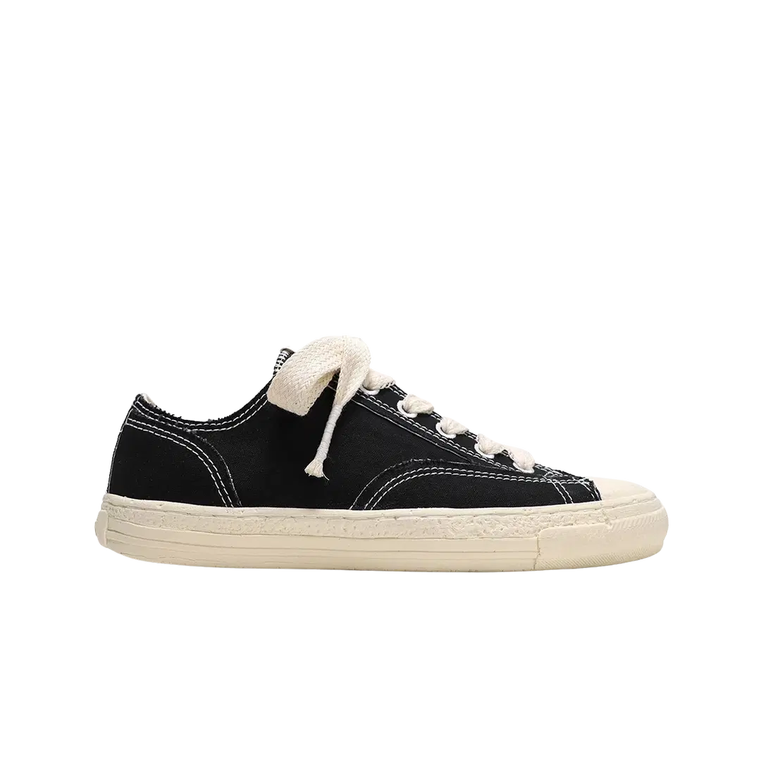 Maison Mihara Yasuhiro Maison Mihara Yasuhiro General Scale Past Sole 6-Hole Low-top Sneakers Black