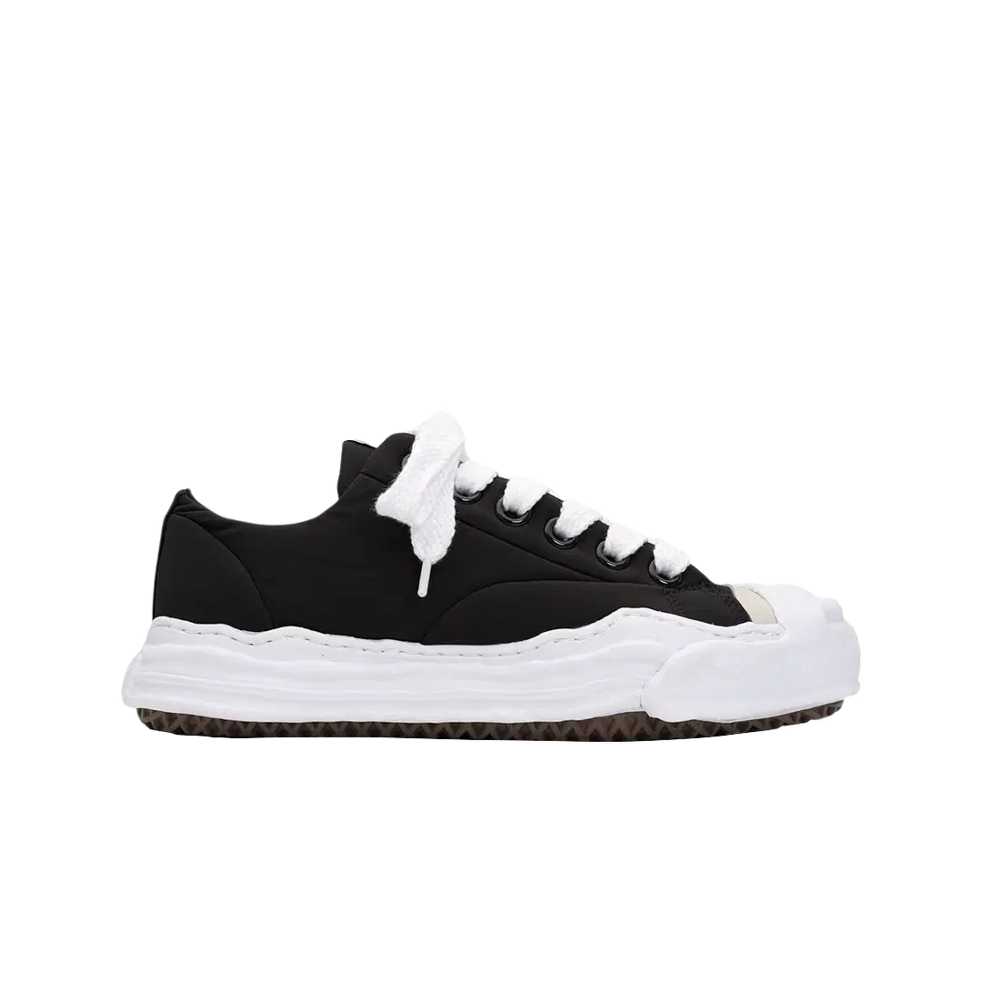 Maison Mihara Yasuhiro Maison Mihara Yasuhiro Hank OG Sole Nylon Puffer Low-top Sneakers Black