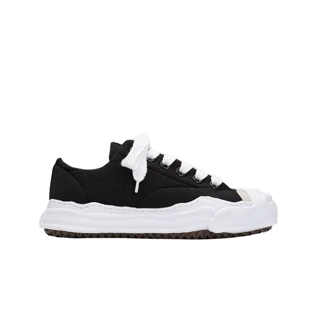 Maison Mihara Yasuhiro Maison Mihara Yasuhiro Hank OG Sole Nylon Puffer Low-top Sneakers Black - view 2