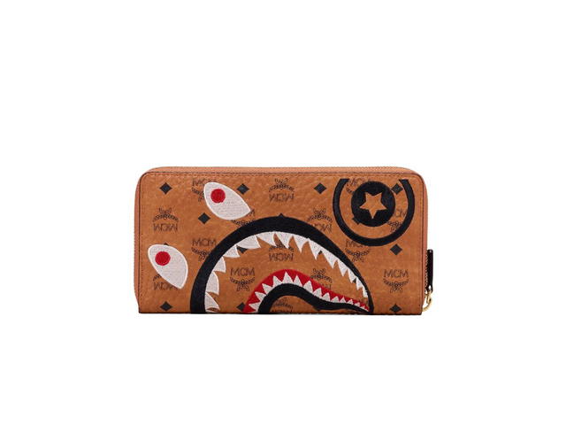 MCM MCM x BAPE Shark Zip Wallet In Visetos Cognac - view 2