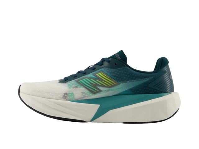 New Balance New Balance FuelCell Rebel v5 Green - view 2