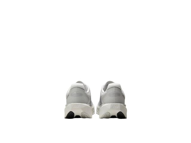 New Balance New Balance FuelCell Rebel v5 Grey Matter Silver Metallic - view 4