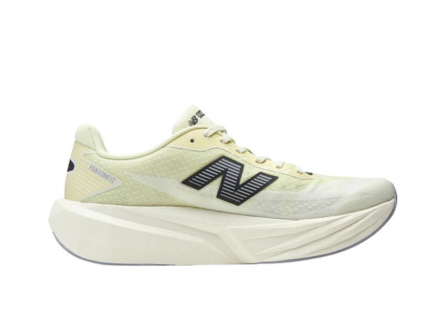 New Balance New Balance FuelCell Rebel V5 Pistachiobutter Digitalmist - view 1