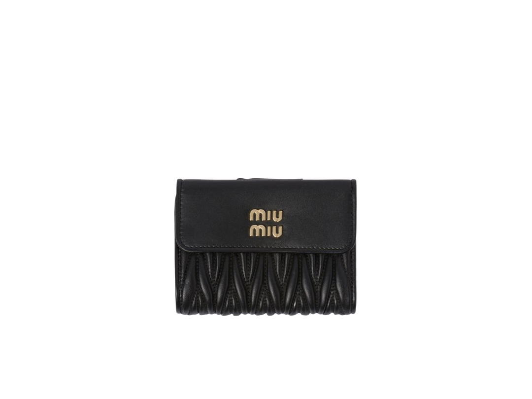 Miu Miu Miu Miu Small Matelassé Nappa Leather Wallet With Metal Lettering Logo Black