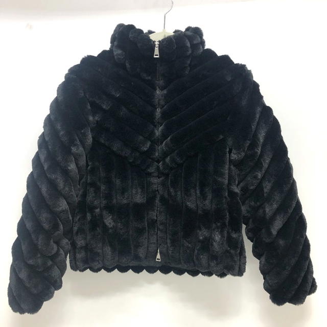 Moncler MONCLER I20931A001505964D PEDRIX Girls Velvet Apparel Shorts Down jacket Unused - view 2