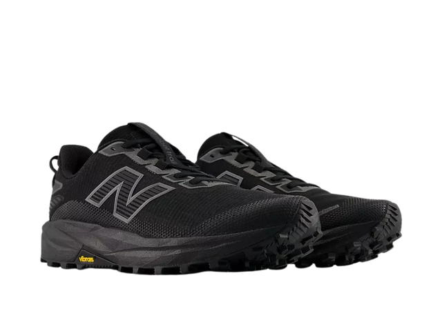 New Balance New Balance FuelCell Rebel Trail Black Black Metallic - view 3