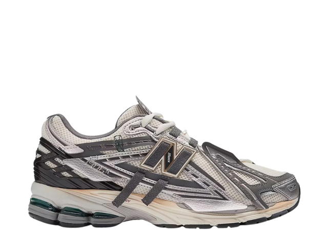 New Balance New Balance 1906A Silver Metalic Castlerock - view 1