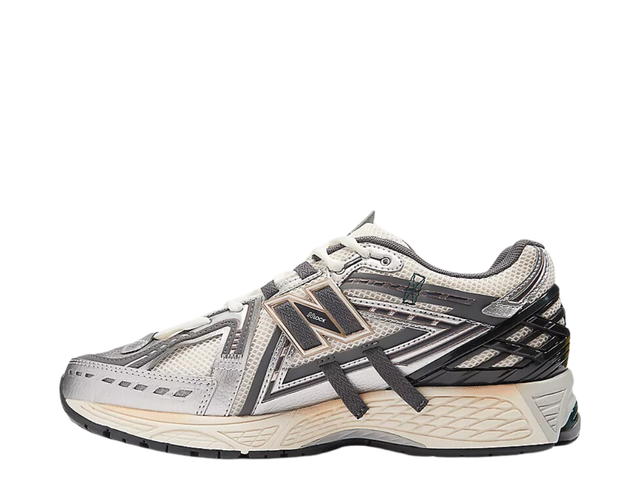 New Balance New Balance 1906A Silver Metalic Castlerock - view 2
