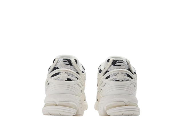 New Balance New Balance 1906R Polka Dot Sea Salt - view 4