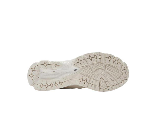 New Balance New Balance 1906R Polka Dot Sea Salt - view 6