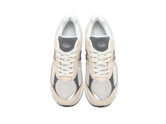 New Balance New Balance 2002R Sandstone Magnet - view 5