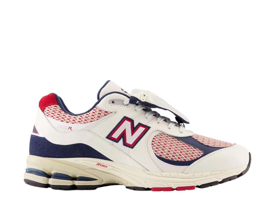 New Balance New Balance 2002R Team Red Navy Pouch