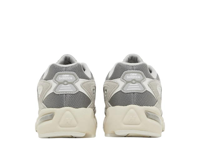 New Balance New Balance 725 Light Grey - view 4