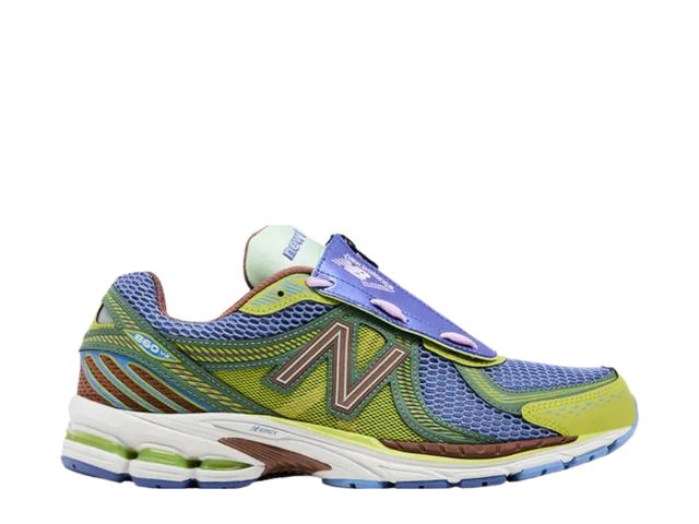 New Balance New Balance 860v2 Up There 2000's Tropes - view 1