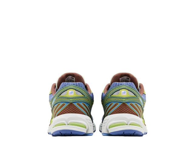 New Balance New Balance 860v2 Up There 2000's Tropes - view 3