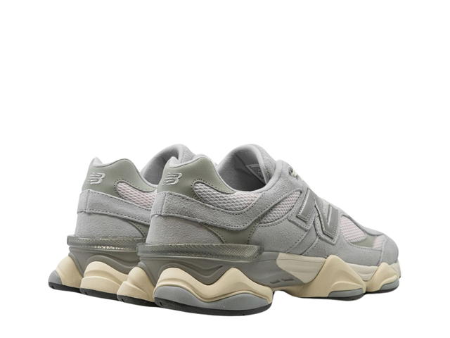New Balance New Balance 9060 Granite Pink - view 4