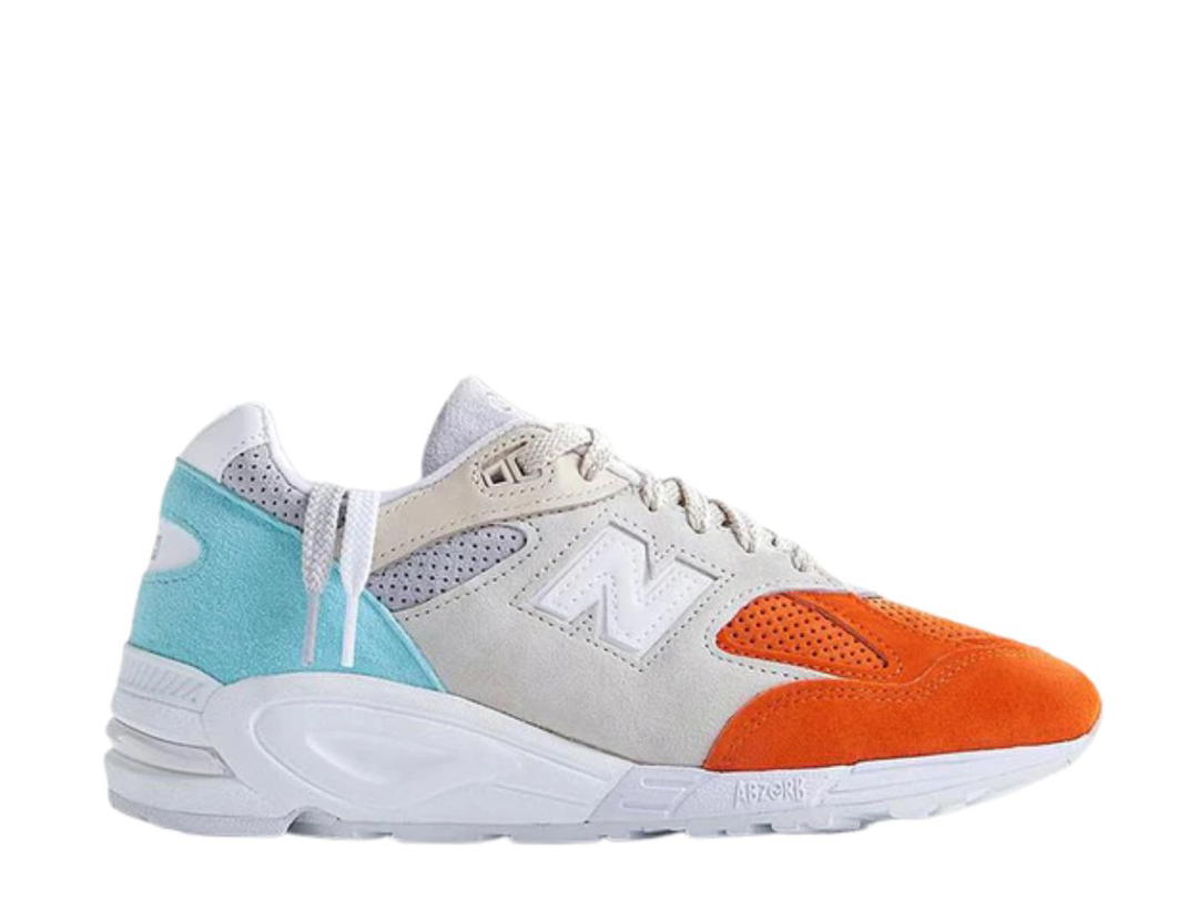 New Balance New Balance 990v2 Kith Cyclades (with Socks)