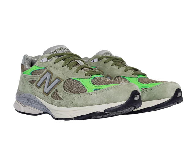 New Balance New Balance 990v3 MiUSA Patta Keep Your Family Close - view 3