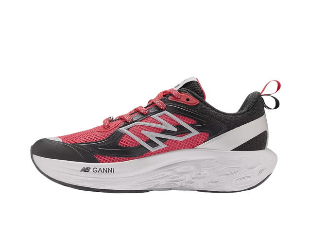 New Balance New Balance Fresh Foam Trainer Ganni Black Silver Metallic Red - view 2