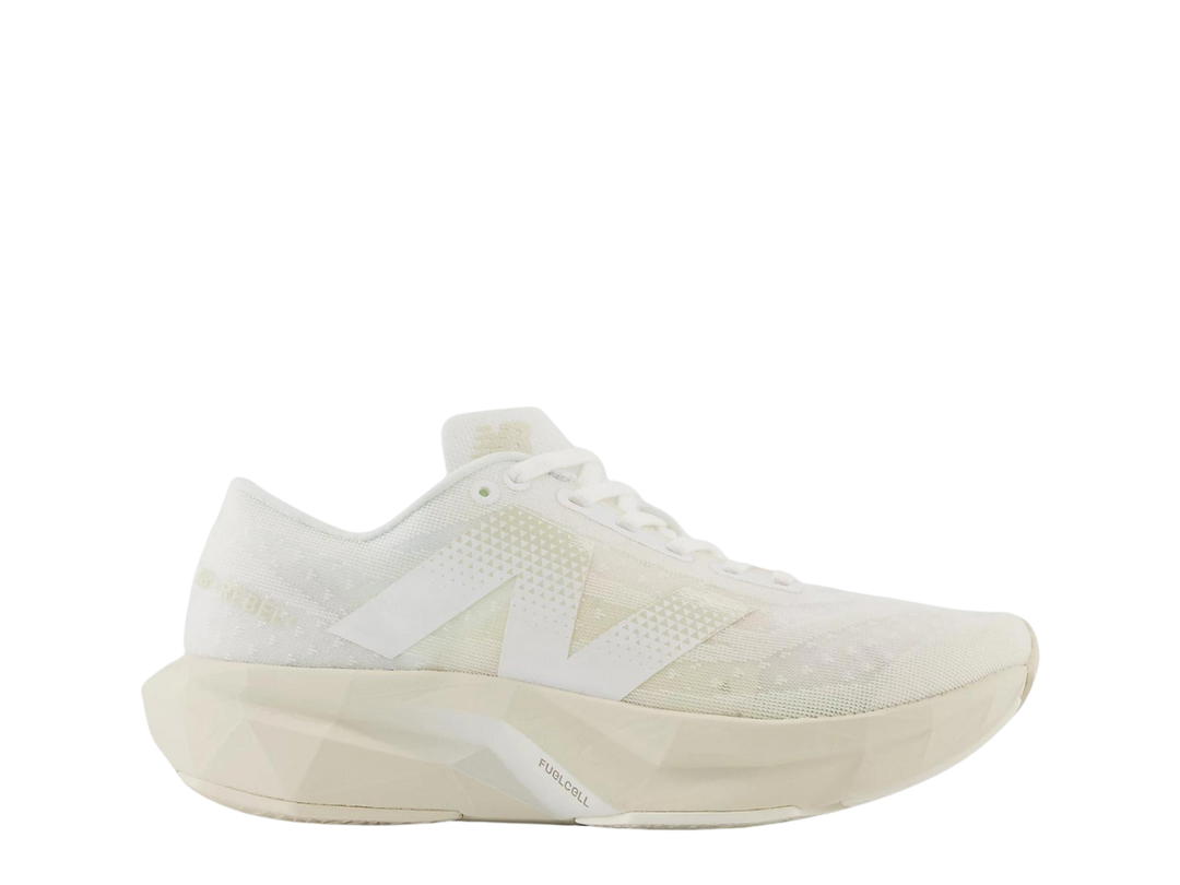 New Balance New Balance FuelCell Rebel v4 White-Linen-Sea Salt (W)