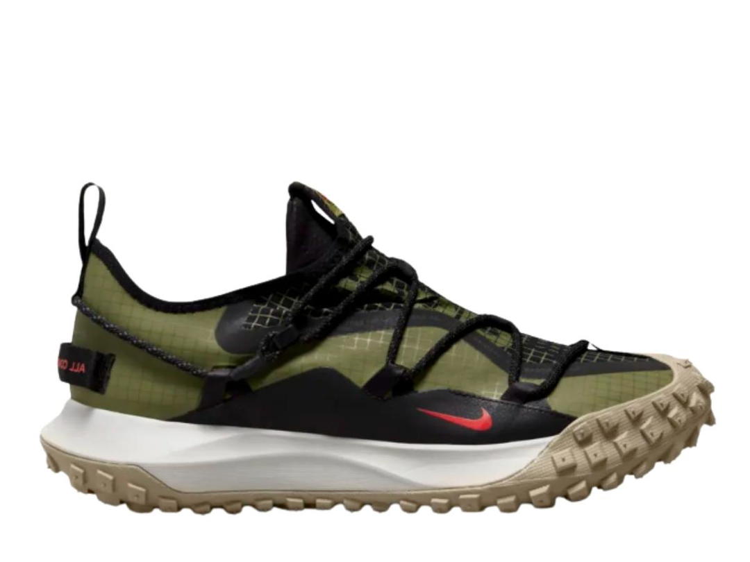 Nike Nike ACG Mountain Fly Low Pilgrim and Black