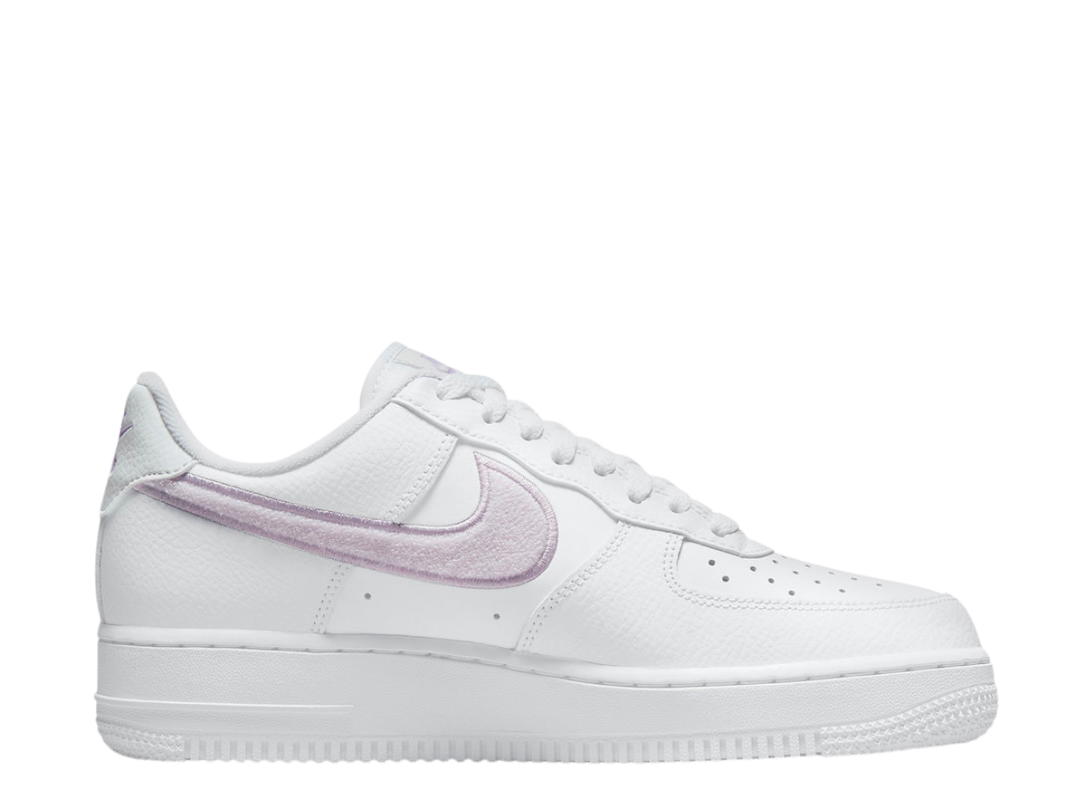 Nike Nike Air Force 1 07 Essential Low Chenille Swoosh White Lilac