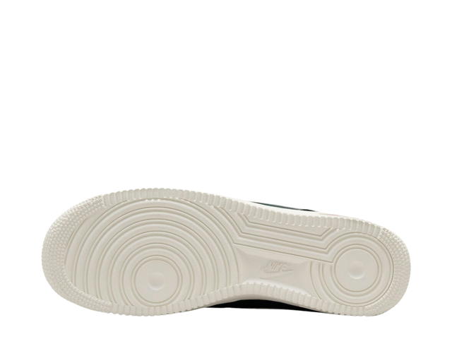 Nike Nike Air Force 1 Low Athletic Club - view 4