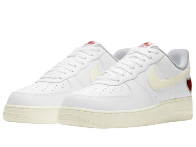 Nike Nike Air Force 1 Low Valentine's Day (2021) - view 3