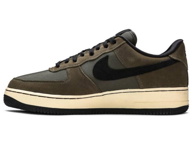 Nike Nike Air Force 1 Low SP Undefeated Ballistic Dunk vs. AF1 - view 2