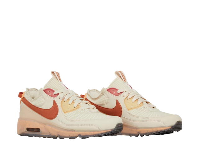 Nike Nike Air Max 90 Terrascape Fuel Orange - view 3