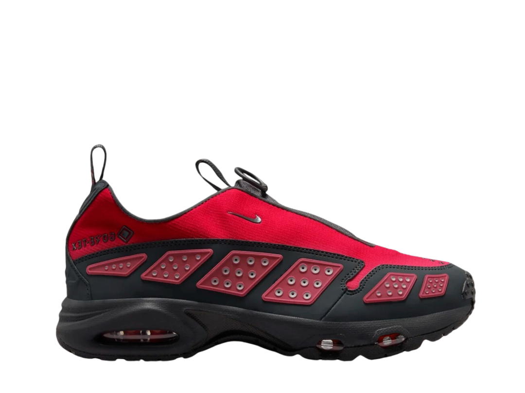 Nike Nike Air Max SNDR GORE-TEX Dark Smoke Grey and Fire Red