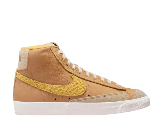 Nike Nike Blazer Mid 77 Vintage Waffle 2.0 Gold-Black-Sail - view 1