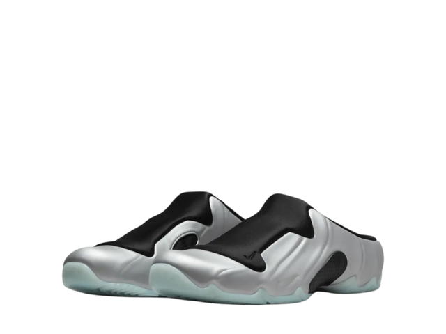 Nike Nike Clogposite Chrome and Black - view 3