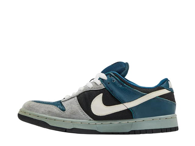 Nike Nike Dunk Low Pro SB Futura - view 2
