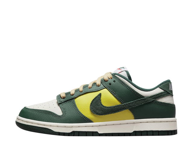 Nike Nike Dunk Low SE Noble Green (Women's) - view 2