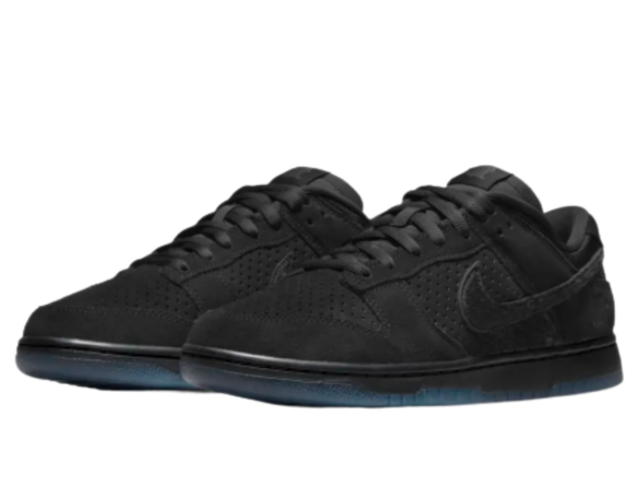 Nike Nike Dunk Low SP Undefeated 5 On It Black - view 3