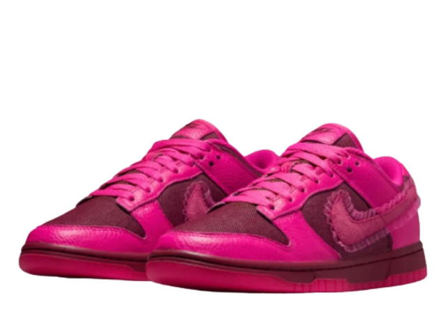 Nike Nike Dunk Low Valentine's Day (2022) (Women's) - view 3