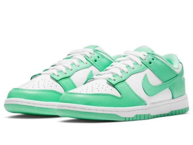 Nike Nike Dunk Low Green Glow (Women's) - view 3