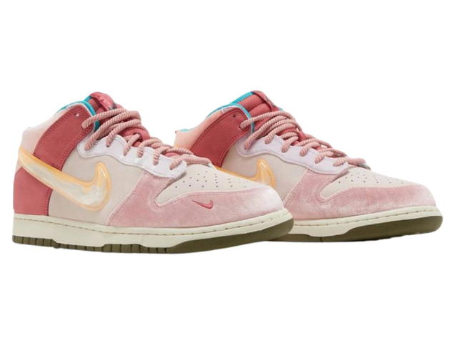 Nike Nike Dunk Mid Social Status Free Lunch Strawberry Milk - view 3