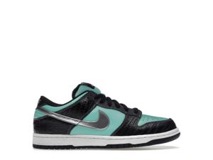 Nike Dunk SB Low Diamond Supply Co. Tiffany