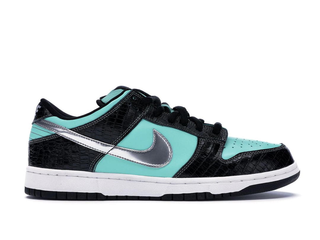 Nike Nike SB Dunk Low Diamond Supply Co.