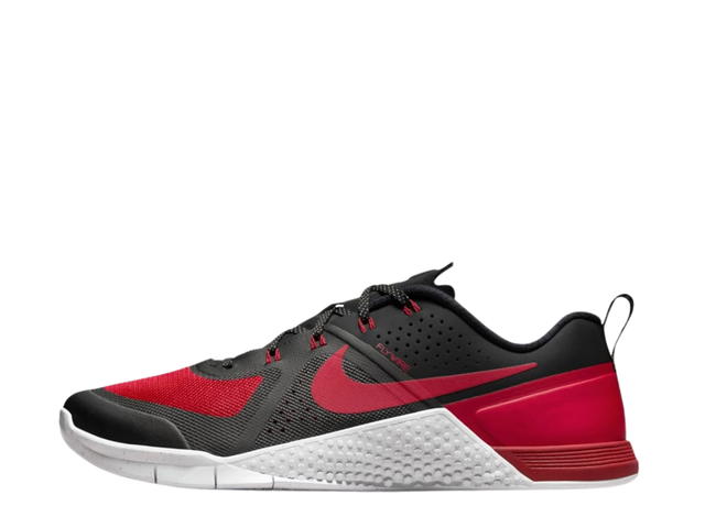 Nike Nike Metcon 1 OG Road to Metcon x Banned - view 2