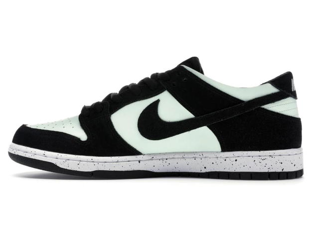 Nike Nike SB Dunk Low Barely Green - view 2