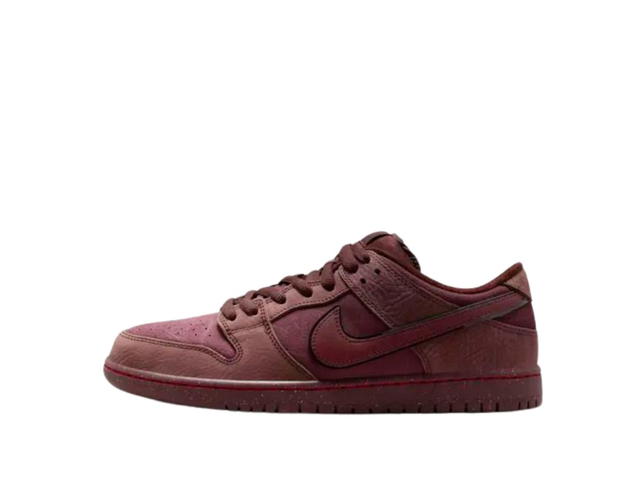 Nike Nike SB Dunk Low City of Love Burgundy Crush - view 2