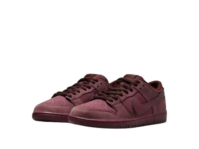 Nike Nike SB Dunk Low City of Love Burgundy Crush - view 3