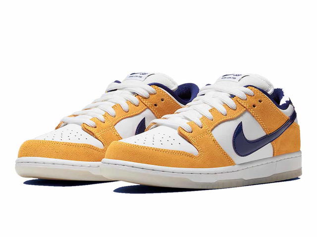 Nike Nike SB Dunk Low Laser Orange - view 3