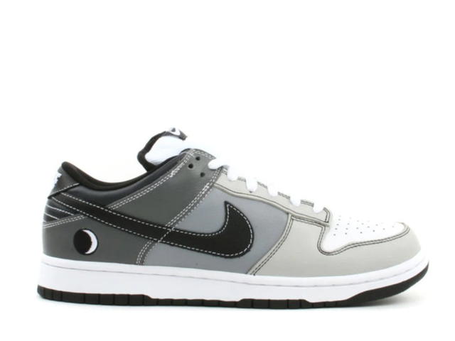 Nike Nike SB Dunk Low Lunar Eclipse (West) - view 1