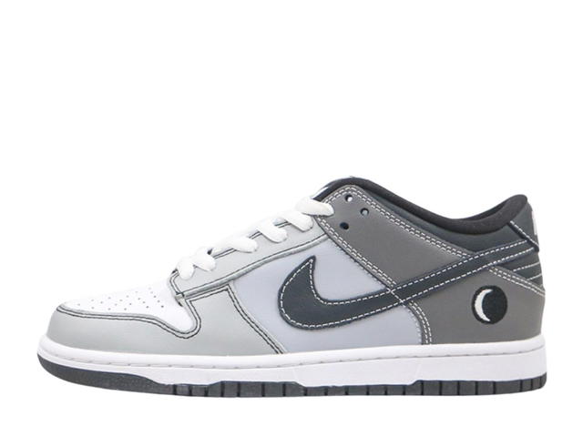 Nike Nike SB Dunk Low Lunar Eclipse (West) - view 2