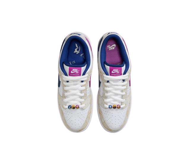 Nike Nike SB Dunk Low Pure Platinum And Vivid Purple - view 5