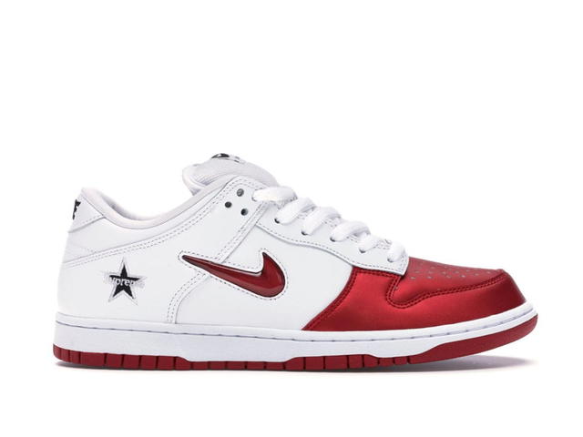 Nike Nike SB Dunk Low Supreme Jewel Swoosh Red - view 1